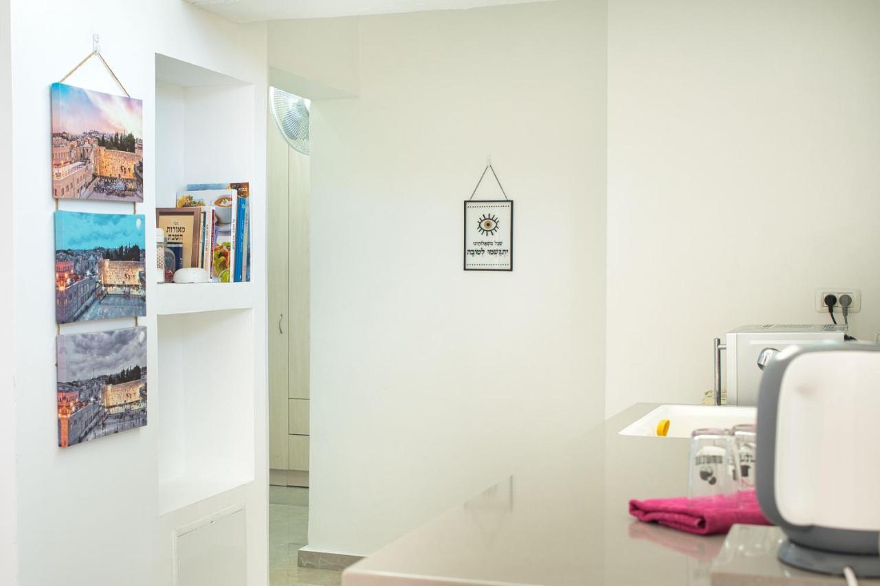 Oded Inviting Housing Apartment Yerusalem Bagian luar foto